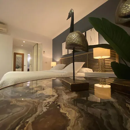 Julia By Villalia Βίλα *