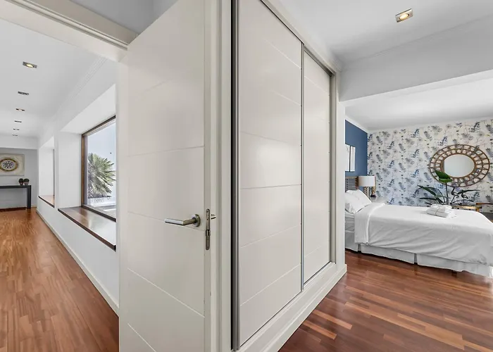 Julia By Villalia Vila *