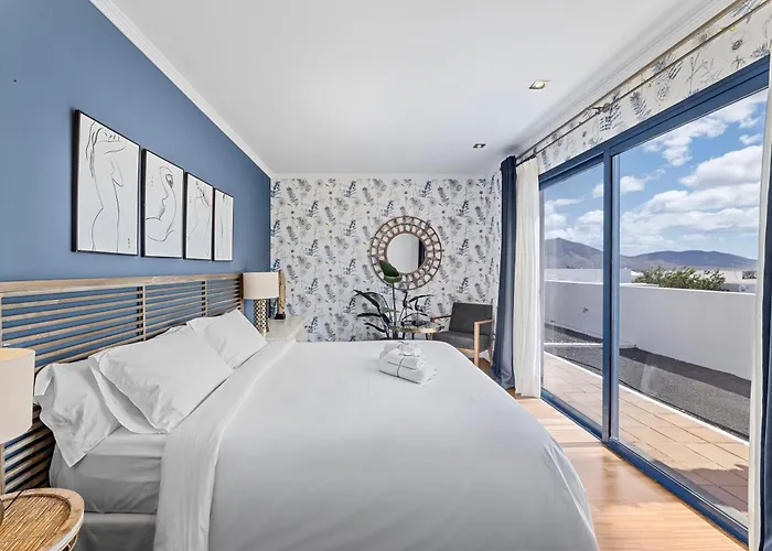 Julia By Villalia Vila *